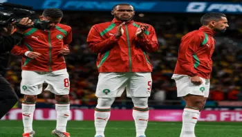 مدافع فولهام فضل المغرب على السنغال.. "الوحش" الذي سيحل مشكلة اسود الاطلس