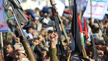الحوثيون يعلنون عن استهداف صاروخي مشترك استهدف إسرائيل