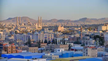 فيديو: سكان حي البلبلي بصنعاء يناشدون السلطات عدم السماح بانتهاك حرمات منازلهم