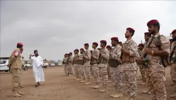 أول ظهور للحجي.. الشرطة العسكرية بدرع الوطن تستعرض جاهزيتها في عرض عسكري بعدن