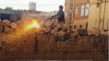 مقتل شاب وإصابة شقيقه برصاص مسلحين في صنعاء وسط تصاعد الفوضى الأمنية
