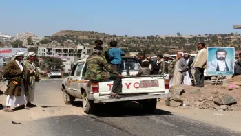 ميليشيا الحوثي تستحدث نقاط تفتيش وتعزز انتشارها العسكري في شرعب بتعز
