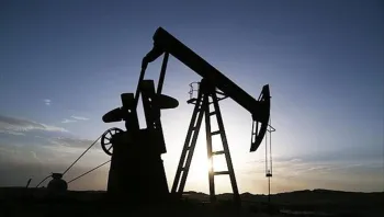 النفط يرتفع 1.7 بالمئة ويصل 96.5 دولارا للبرميل