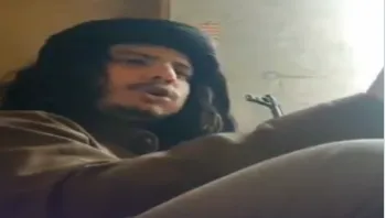 مقاتل حوثي يفضح قياداته: نهبوا كل شيء وتركوا المقاتلين وأسرهم للجوع