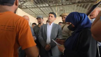 وزير حقوق الإنسان يتفقد أوضاع نزلاء السجن المركزي في عدن