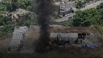 إب.. حريق داخل مدرسة تؤوي نازحين في جبلة يتسبب بخسائر مادية