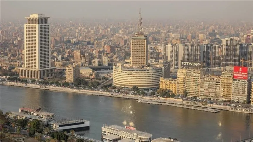 رسمياً: الحكومة المصرية تصدر قرار بتحديد ساعة انتهاء دوام المطاعم والديسكوهات