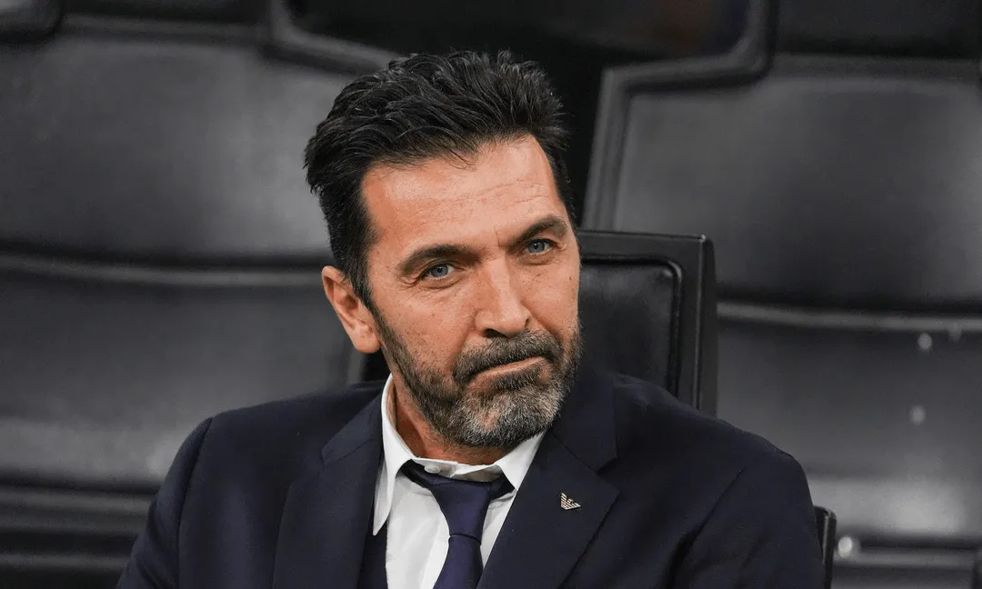 بوفون يقدّم استقالته من إدارة المنتخب الإيطالي لكرة القدم