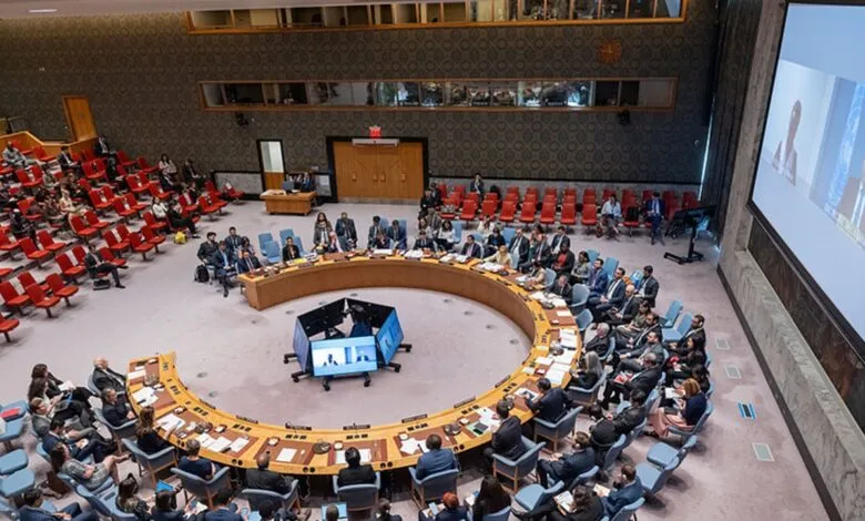 مجلس الأمن يخفق في إقرار مشروع قرار بحريني بشأن فتح مضيق هرمز