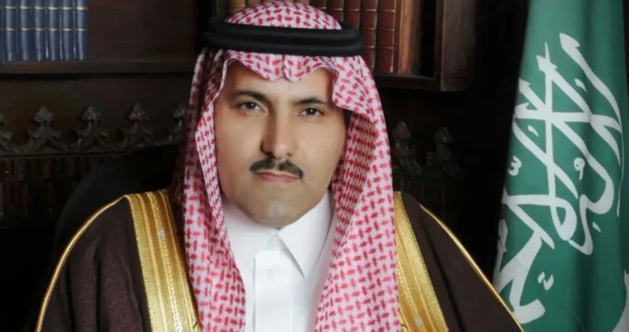 السفير آل جابر: إعادة إعمار اليمن ستنطلق قريباً من سقطرى السفير آل جابر: إعادة إعمار اليمن ستنطلق قريباً من سقطرى