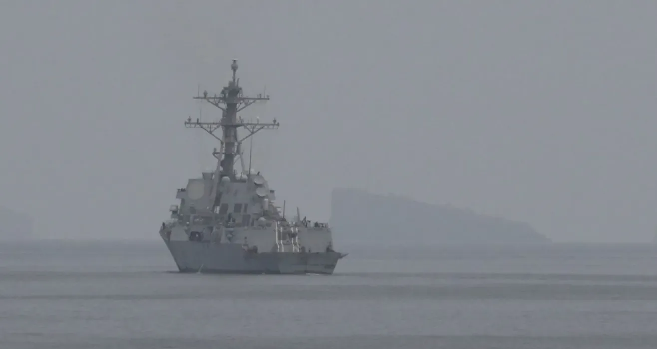 واشنطن تعلن بدء الحصار على الموانئ الإيرانية