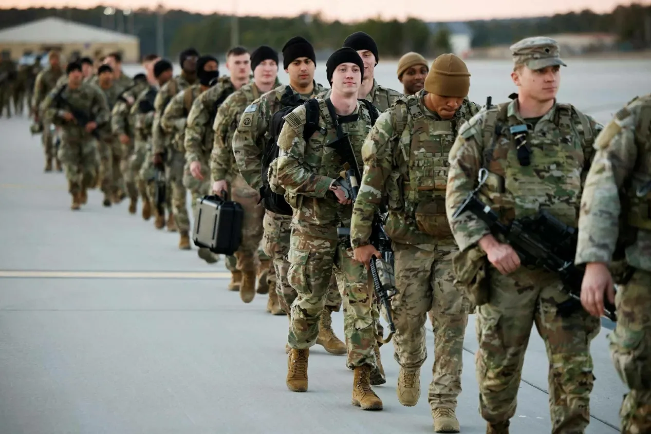 واشنطن تدفع بآلاف الجنود للشرق الأوسط.. عملية برية أم ورقة ضغط على إيران؟