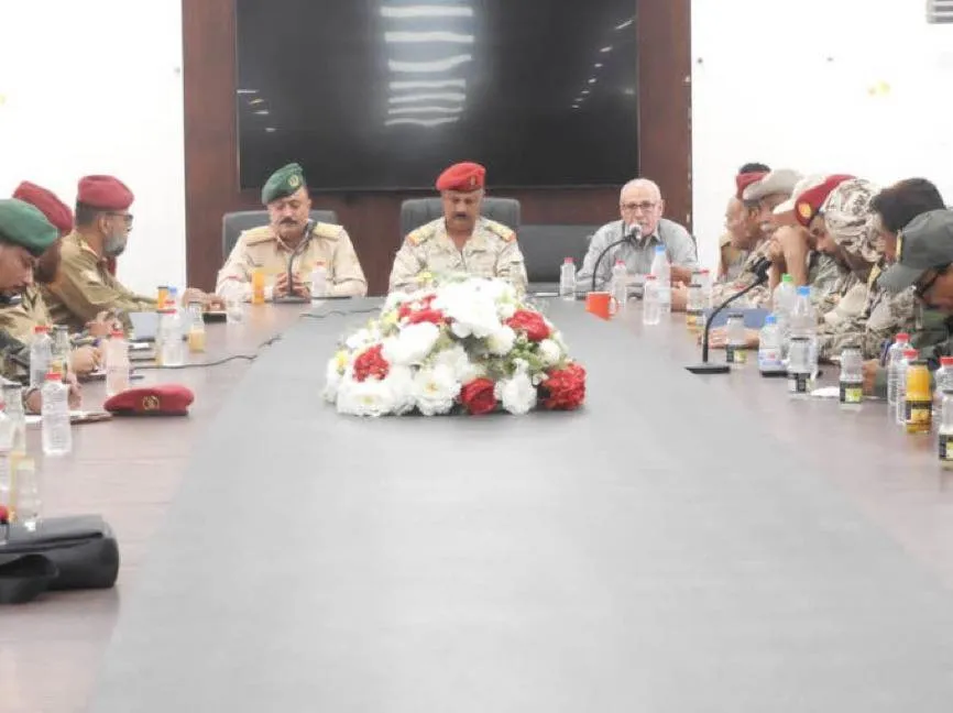 ‏قوات من الانتقالي تُعلن عدم الخضوع لأوامر الحكومة اليمنية ورفض الدمج في وزارة الدفاع