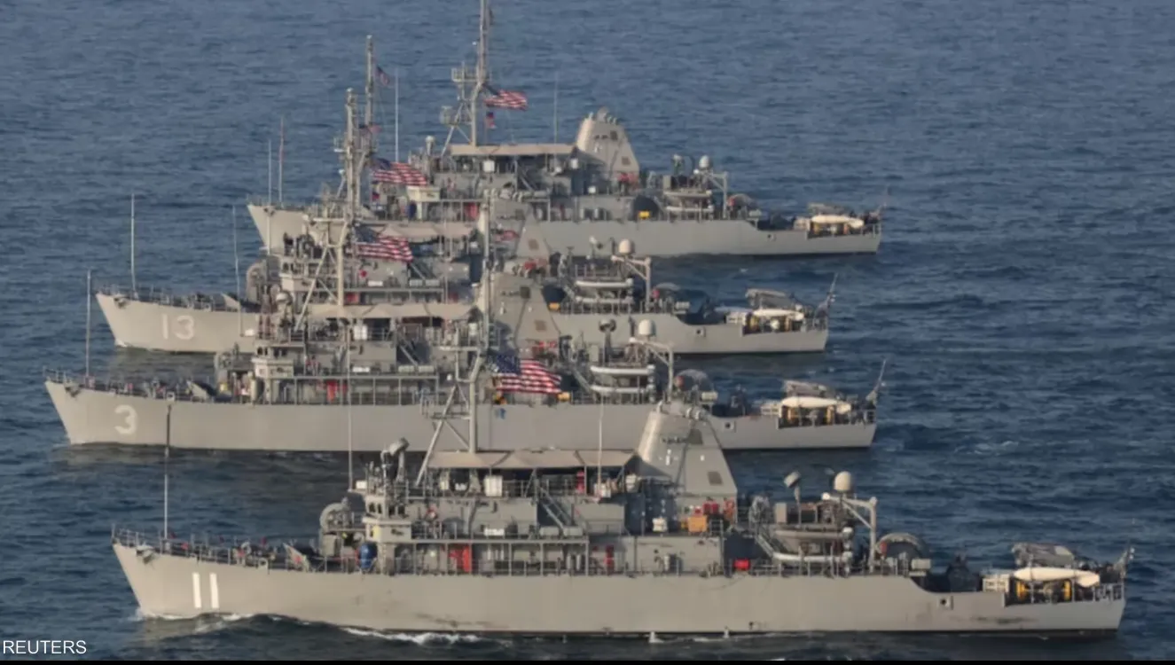 البحرية الأميركية تحذر من خطر الألغام في أجزاء من هرمز