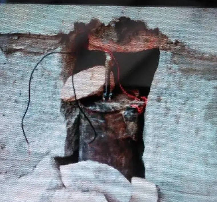 وفاة وإصابة 5 من أسرة واحدة بانفجار عبوتين ناسفتين داخل منزلهم بحجة