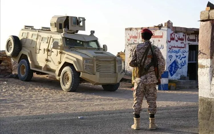 المحضار يتسلم قيادة درع الوطن خلفاً للصبيحي في مراسم رسمية