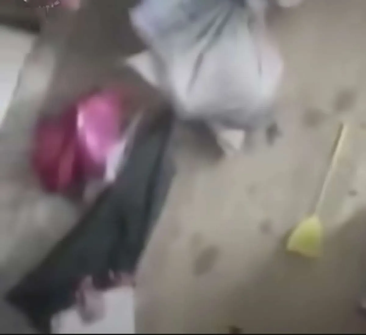 خال يحطم منزل عريس في تعز لعدم دعوته لزفافه