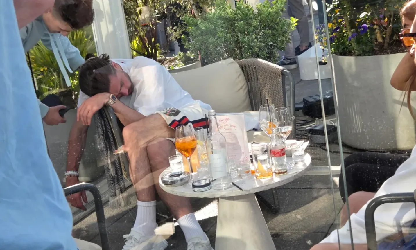 عاد لحياته الصاخبة.. الكشف عن فضيحة جديدة لجريليش