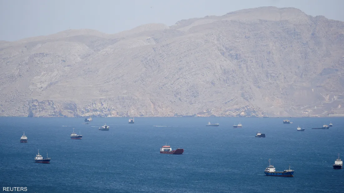 تقرير: واشنطن تسعى لتأمين هرمز عبر "آلية الحرية البحرية"