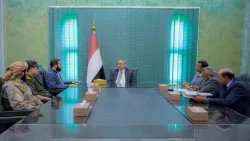 الفريق محمود الصبيحي يشدد على مضاعفة تقديم الخدمات للمواطنين في أبين