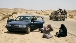 حادثة تقطع مسلح ونهب تستهدف مسافرين على طريق العبر