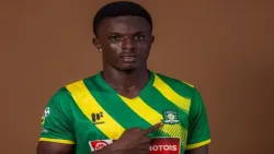 مقتل لاعب غاني إثر هجوم مسلح على حافلة فريقه