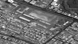 توجيهات محافظ عدن بتحويل معسكر 20 يونيو في صيرة إلى مجمع تربوي متكامل