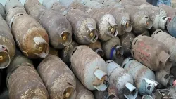 فضيحة قاتلة: الحوثيون يحولون أسطوانات الغاز إلى قنابل صامتة داخل منازل اليمنيين