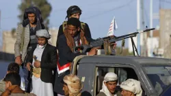 الحوثيون يلاحقون مواطنين وأئمة مساجد في إب بسبب صلاة الغائب على الرئيس هادي