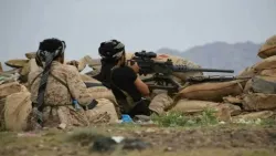القوات الحكومية تهاجم مواقع مليشيا الحوثي غربي تعز والطيران الحربي ينفذ 8 غارات